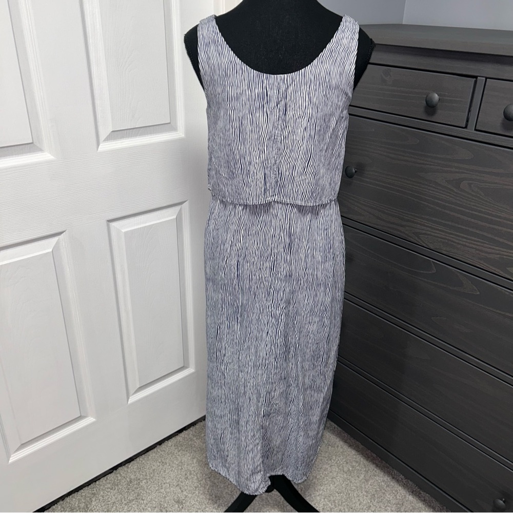 Sleeveless Blue-Gray Maxi Dress